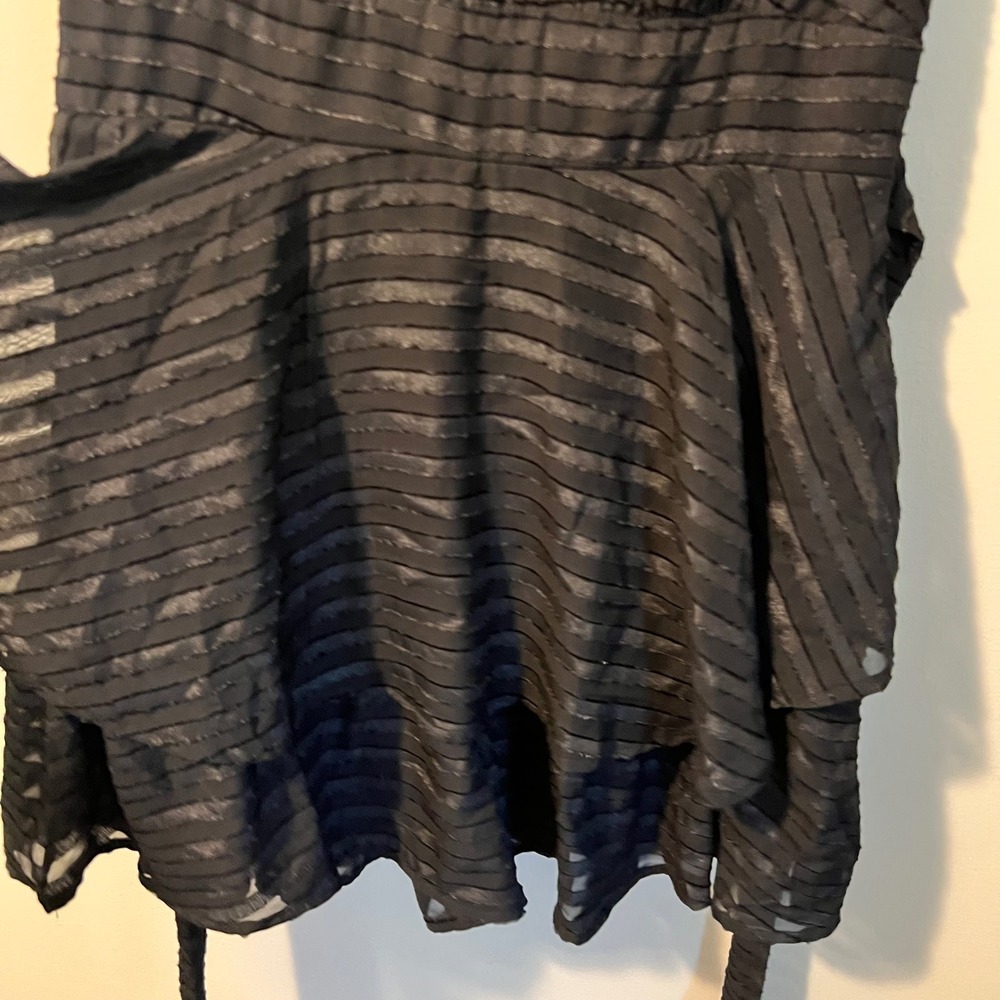 Francescas Mi Ami Kelsie Black Striped Tiered Ruffle Skort Romper NWT Small - Picture 5 of 15